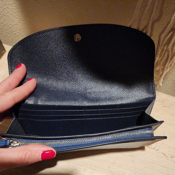 Multi-color coach wallet - Picture 3 of 4